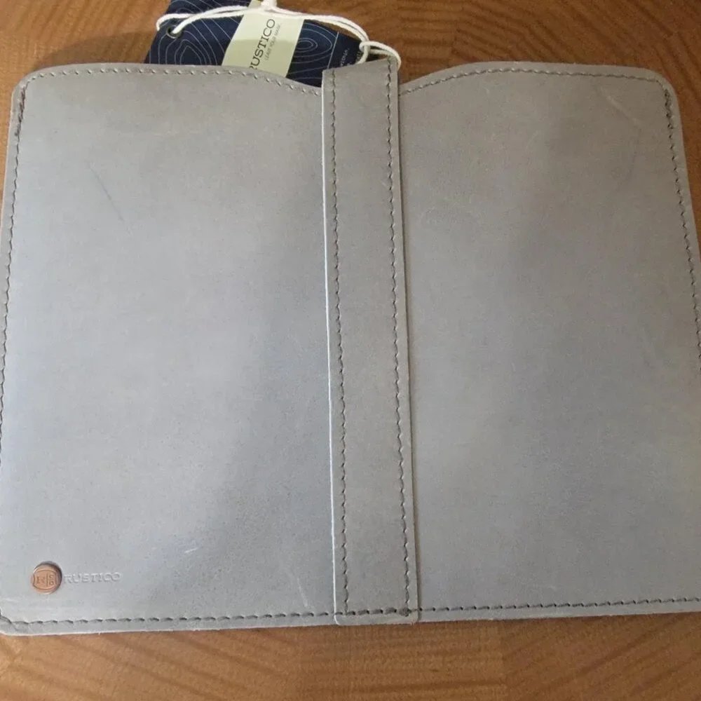Handcrafted RUSTICO Fine Leather Tablet Case - NEW WITH TAGS